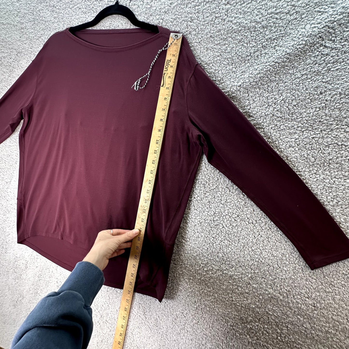 Women's Lululemon Back in Action Long Sleeve Shirt *Nulu Red Merlot 6