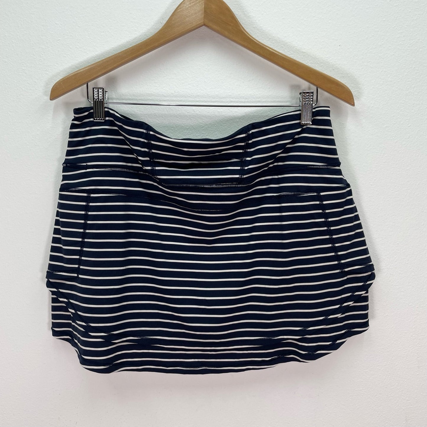 Athleta Stripe Tiered Athletic Skort Blue White Womens Large