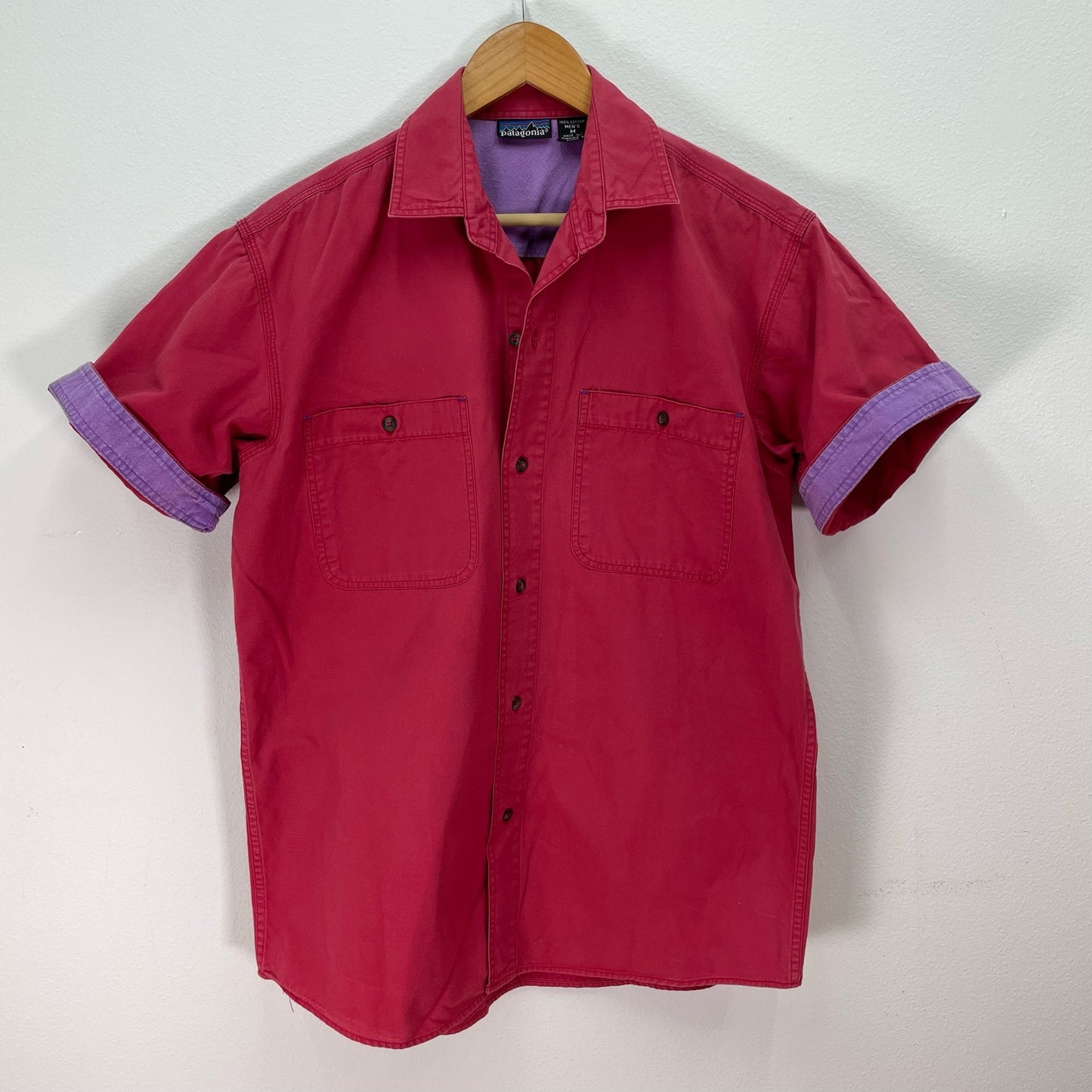 Patagonia Casual Button Down Short Sleeve Red Purple Mens Medium