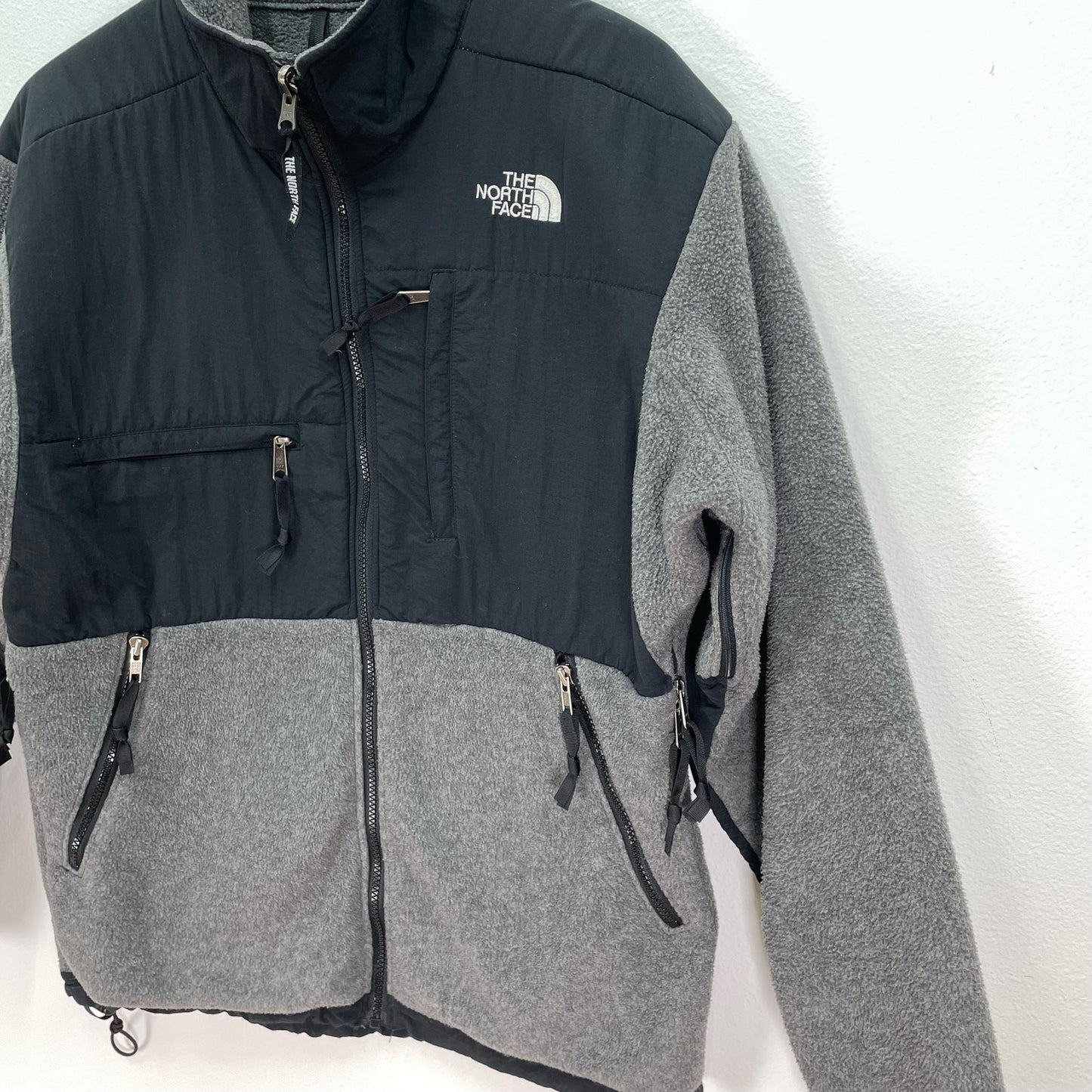 The North Face Fleece Jacket Classic Gray Black Mens Medium