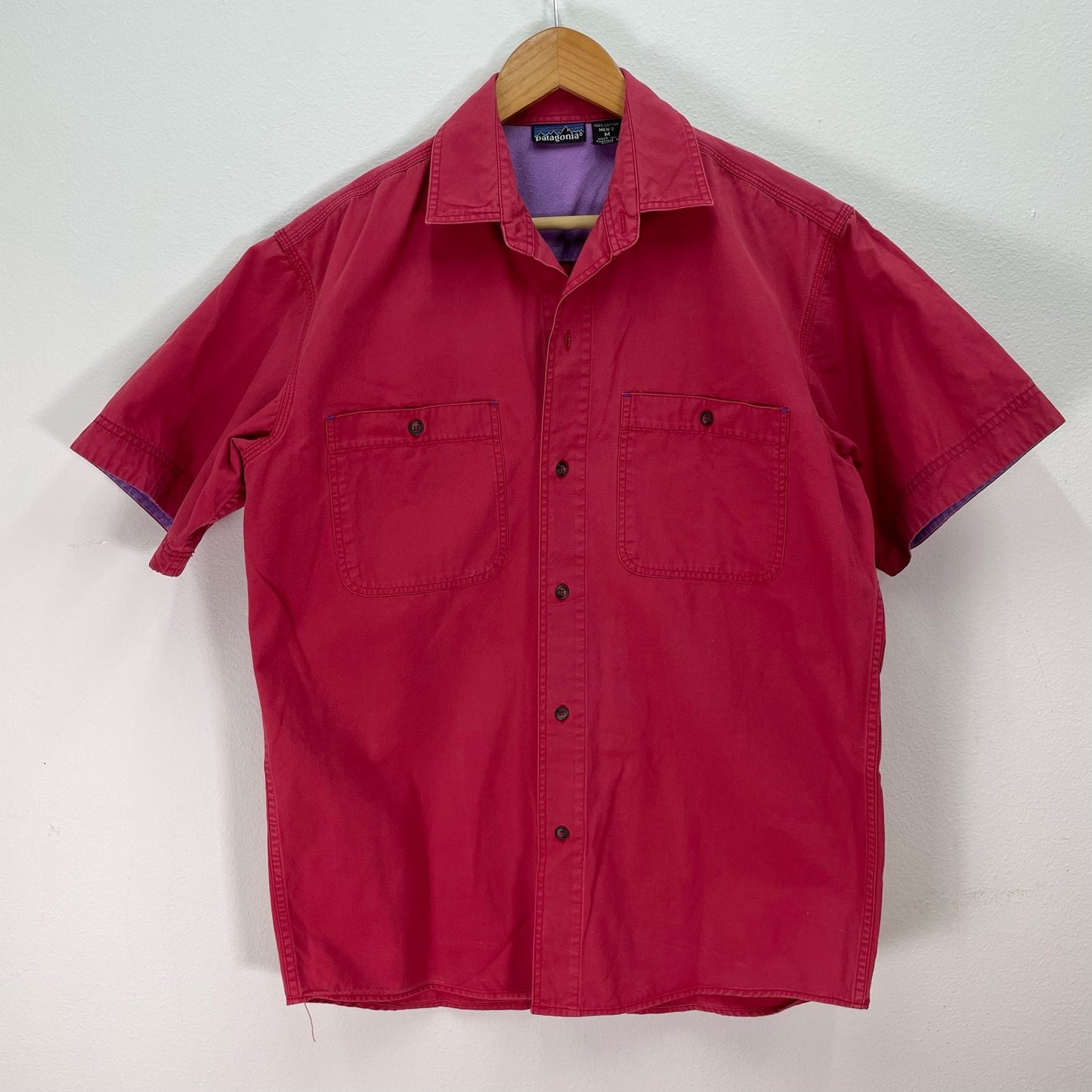 Patagonia Casual Button Down Short Sleeve Red Purple Mens Medium