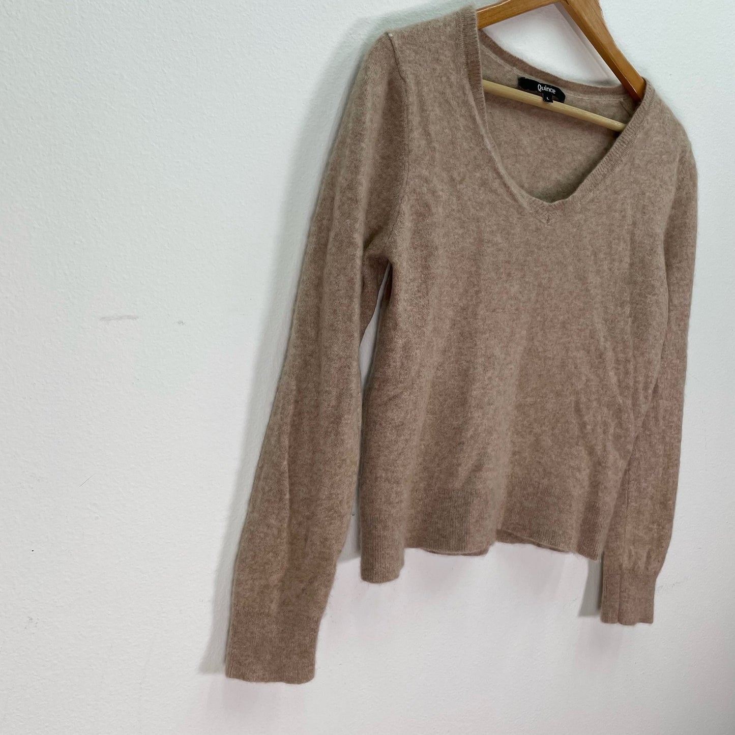 Quince Cashmere V-Neck Sweater Tan Cream Womens Medium Large