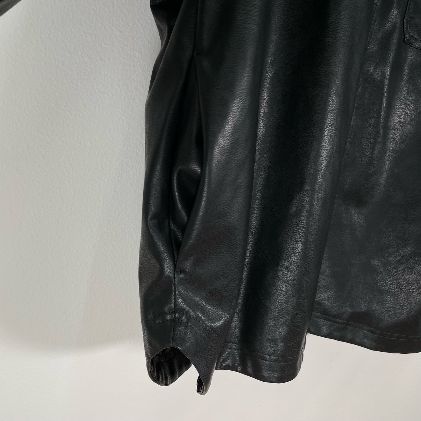 H&M Black Faux Leather Oversized Shacket Shirt Jacket Womens XXL