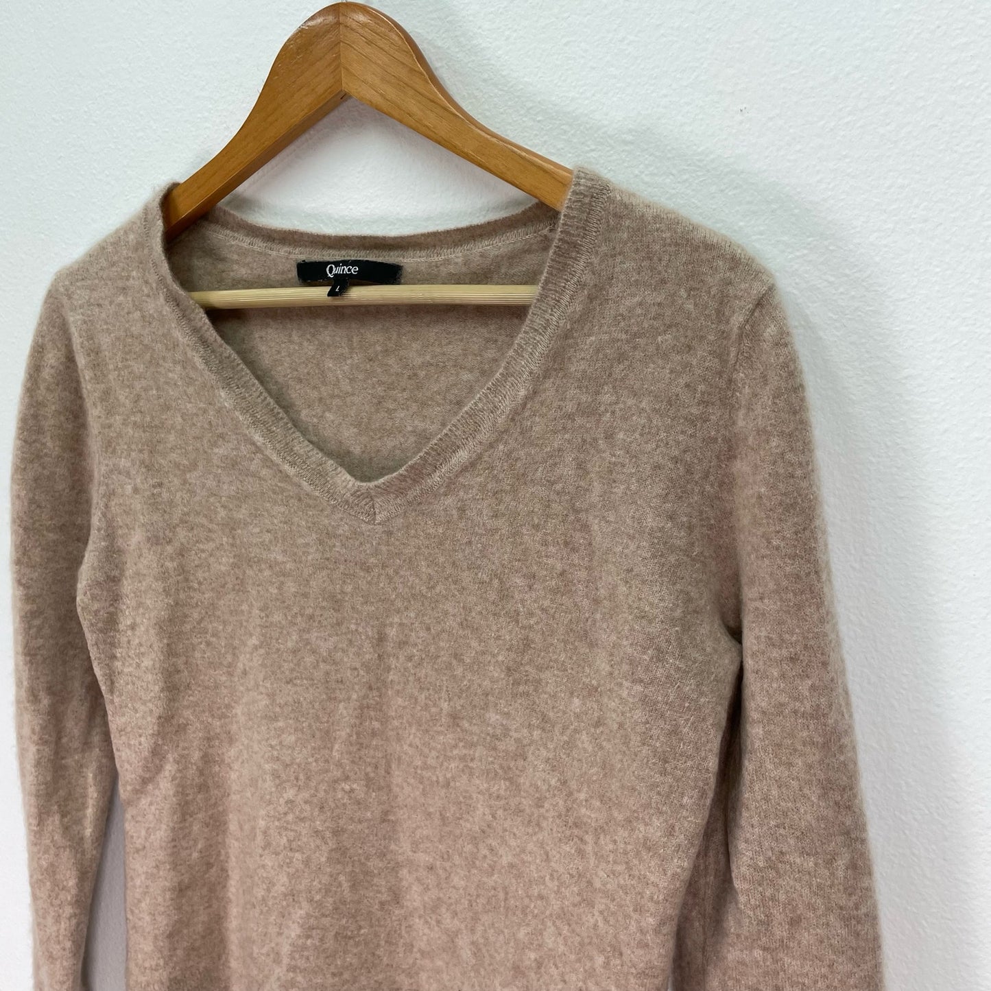 Quince Cashmere V-Neck Sweater Tan Cream Womens Medium Large