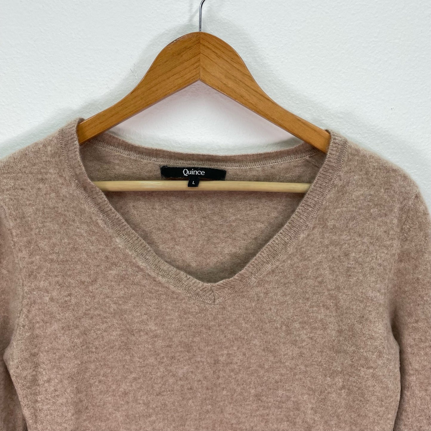 Quince Cashmere V-Neck Sweater Tan Cream Womens Medium Large