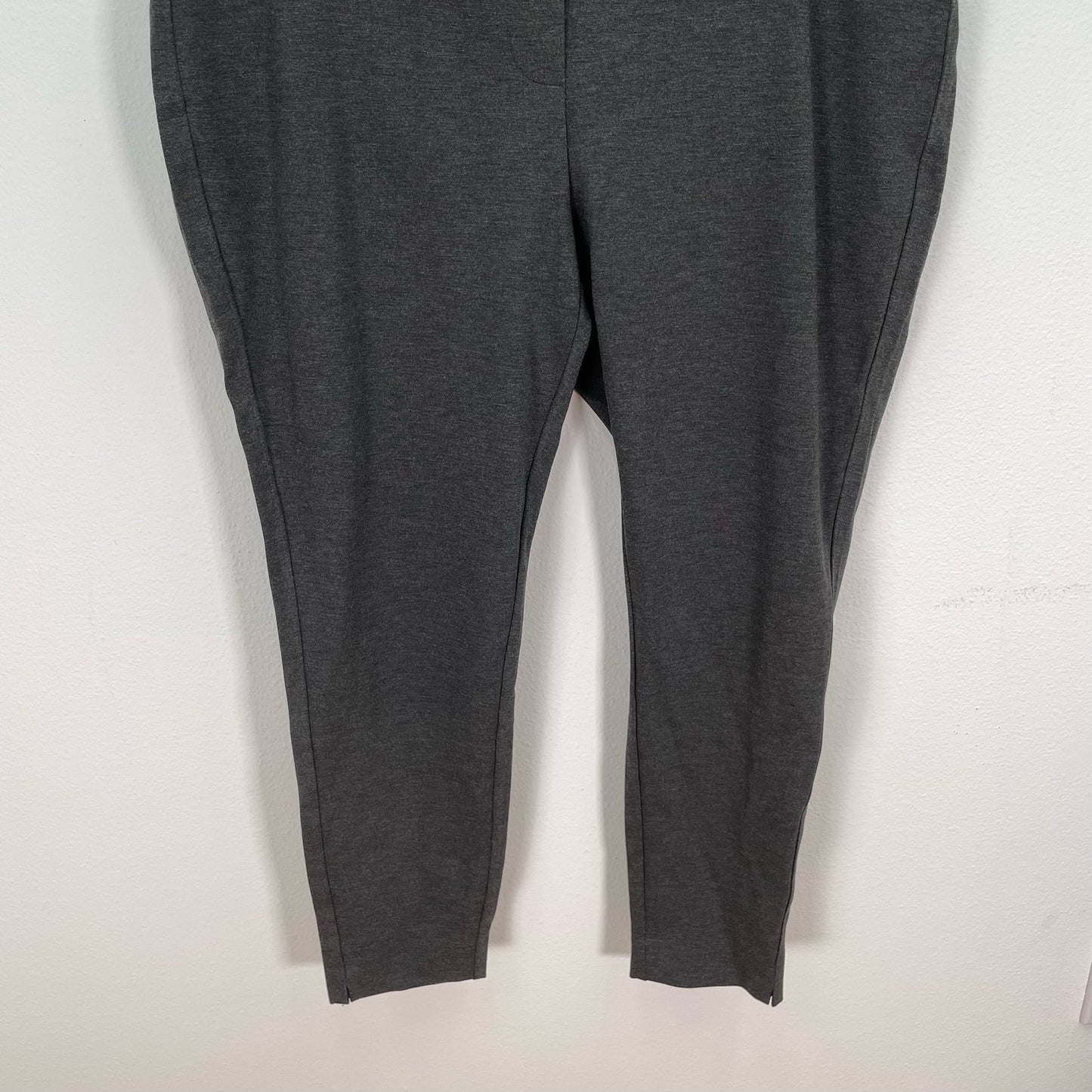 Chicos Ankle Stretch Slacks Gray Pant NWT Womens 3P 16P