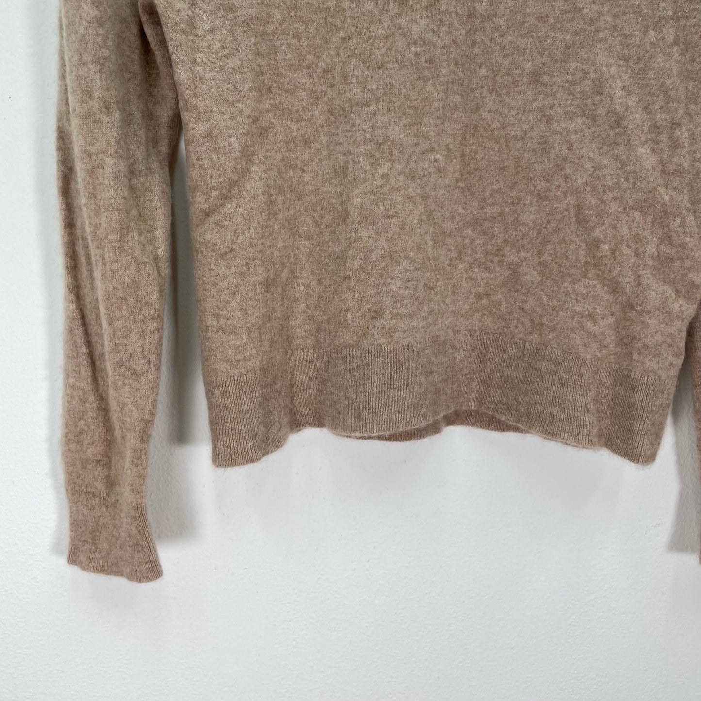 Quince Cashmere V-Neck Sweater Tan Cream Womens Medium Large